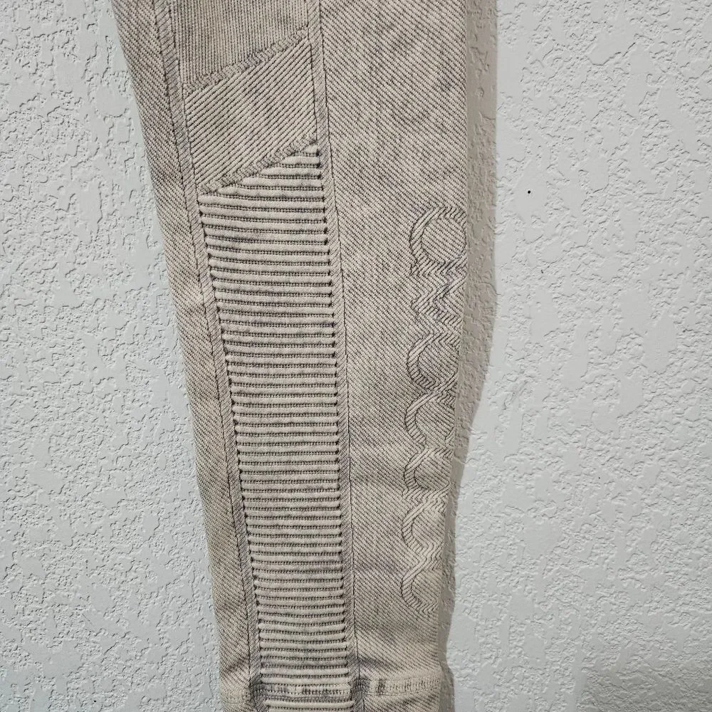 Avocado Phoenix Fire Moto Leggings Small Size, Made In USA - Picture 2 of 9